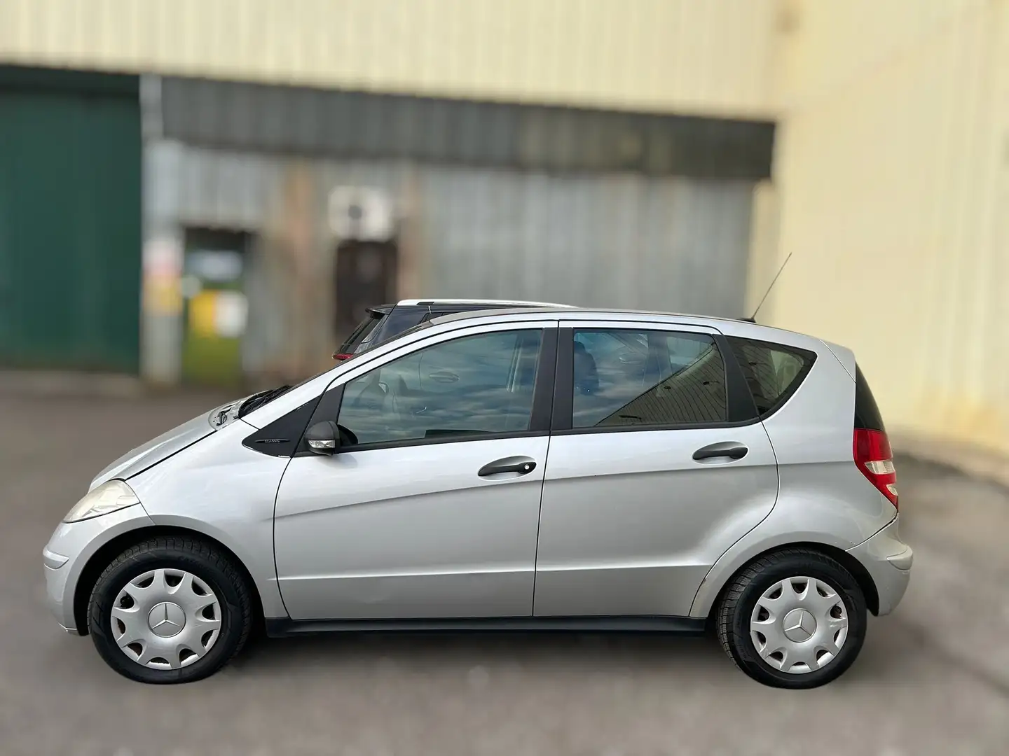 Mercedes-Benz A 150 - ANCHE PER NEOPATENTATI Grau - 2