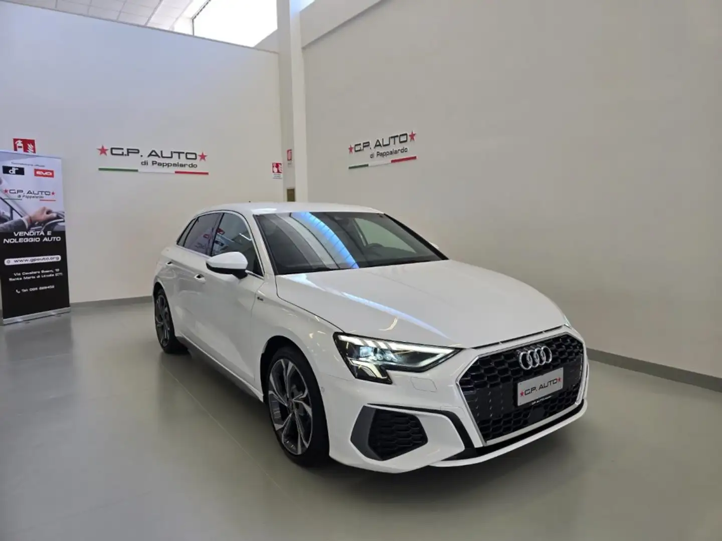 Audi A3 SPB 30 TDI S tronic S line edition Wit - 1