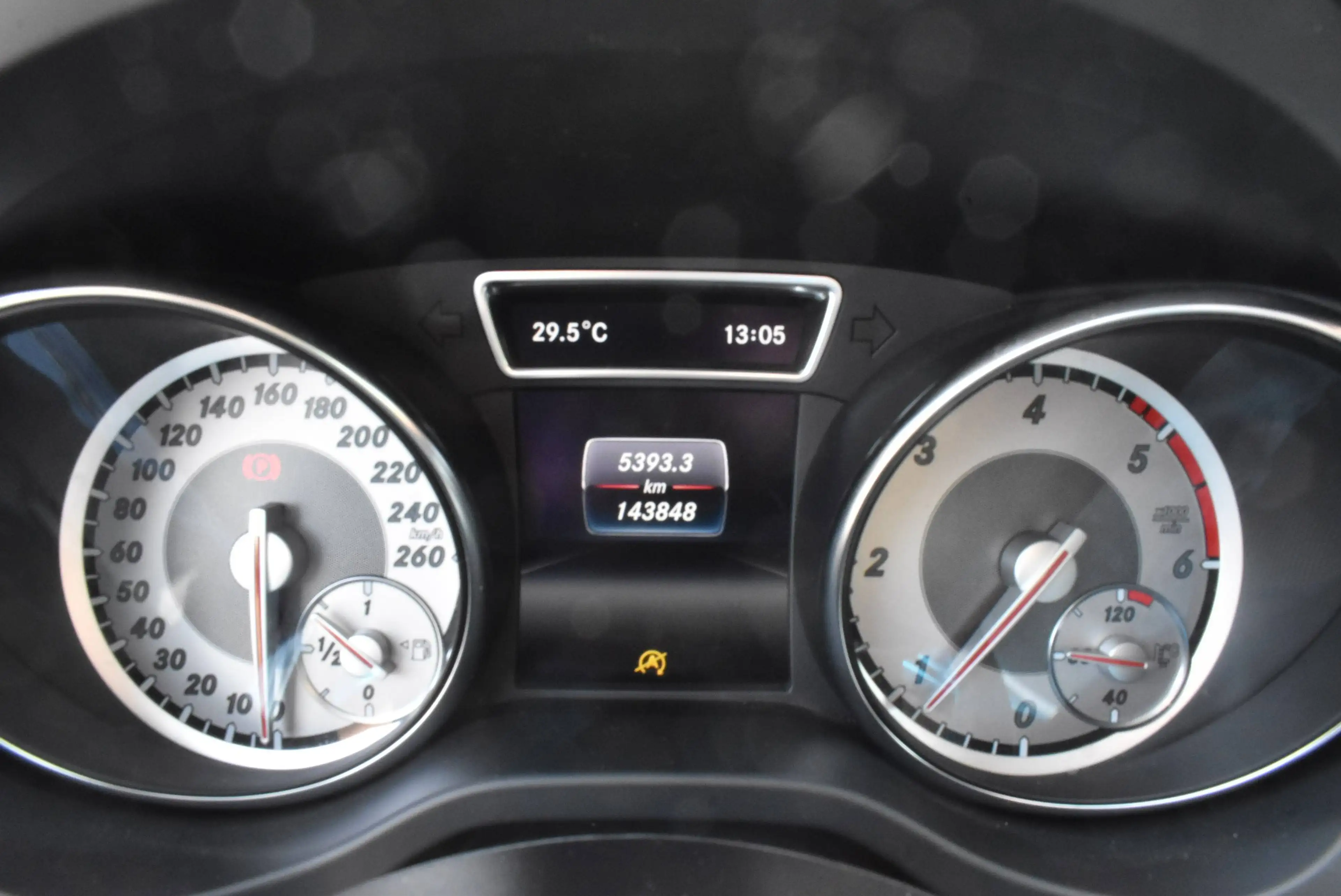 Mercedes-Benz GLA 180 D Pack Sport GPS/Airco ***12M GARANTIE*** — photo 11