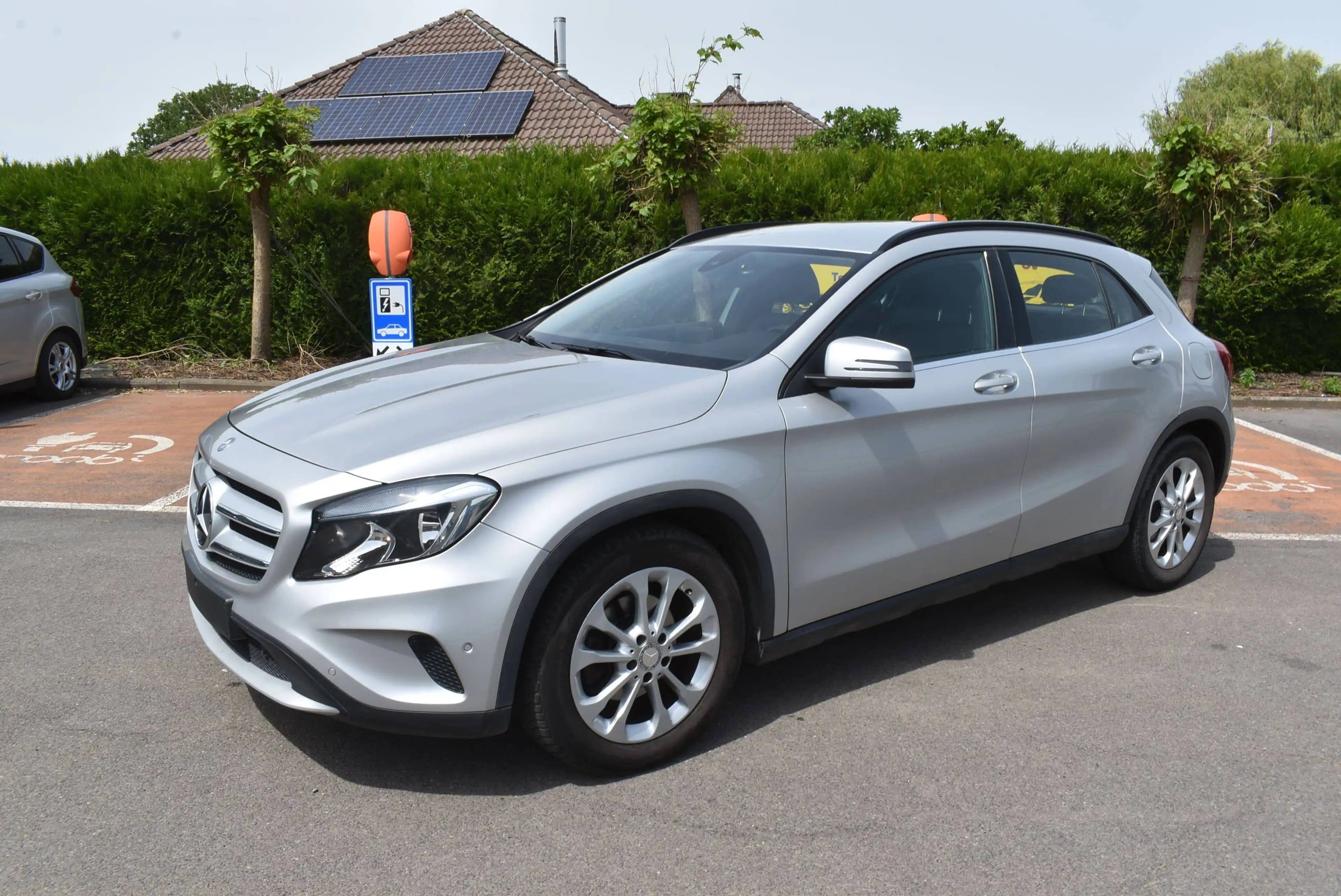 Mercedes-Benz GLA 180 D Pack Sport GPS/Airco ***12M GARANTIE*** — photo 2