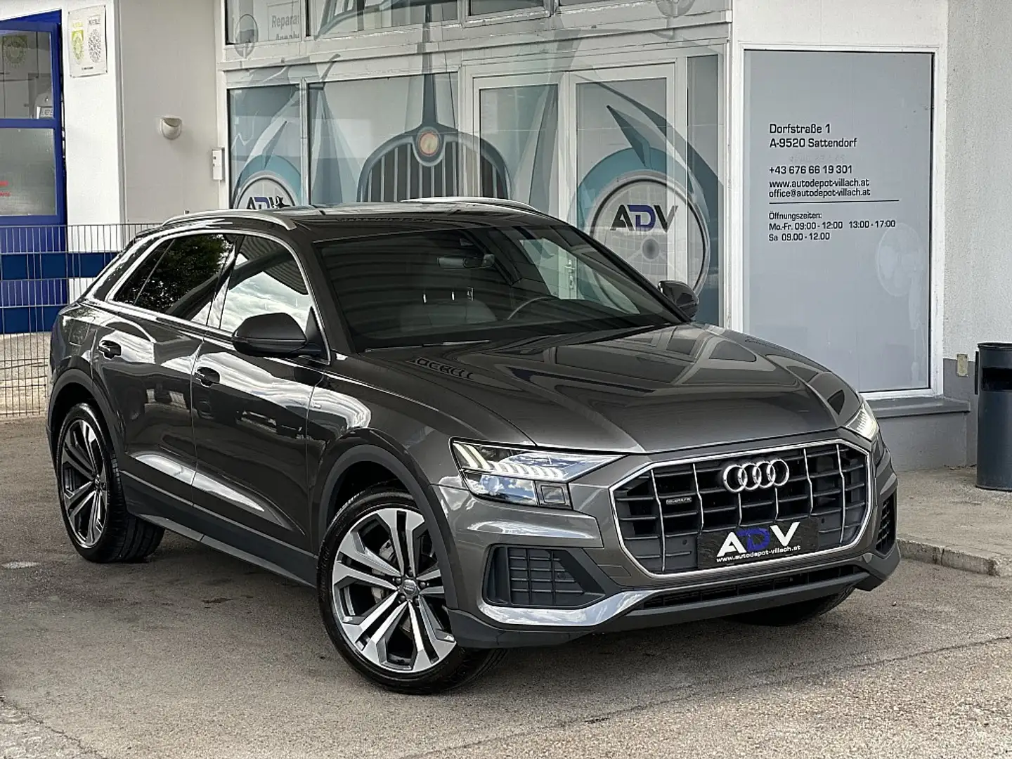 Audi Q8 50 S-Line MHEV TDI quattro Tiptronic Grau - 2