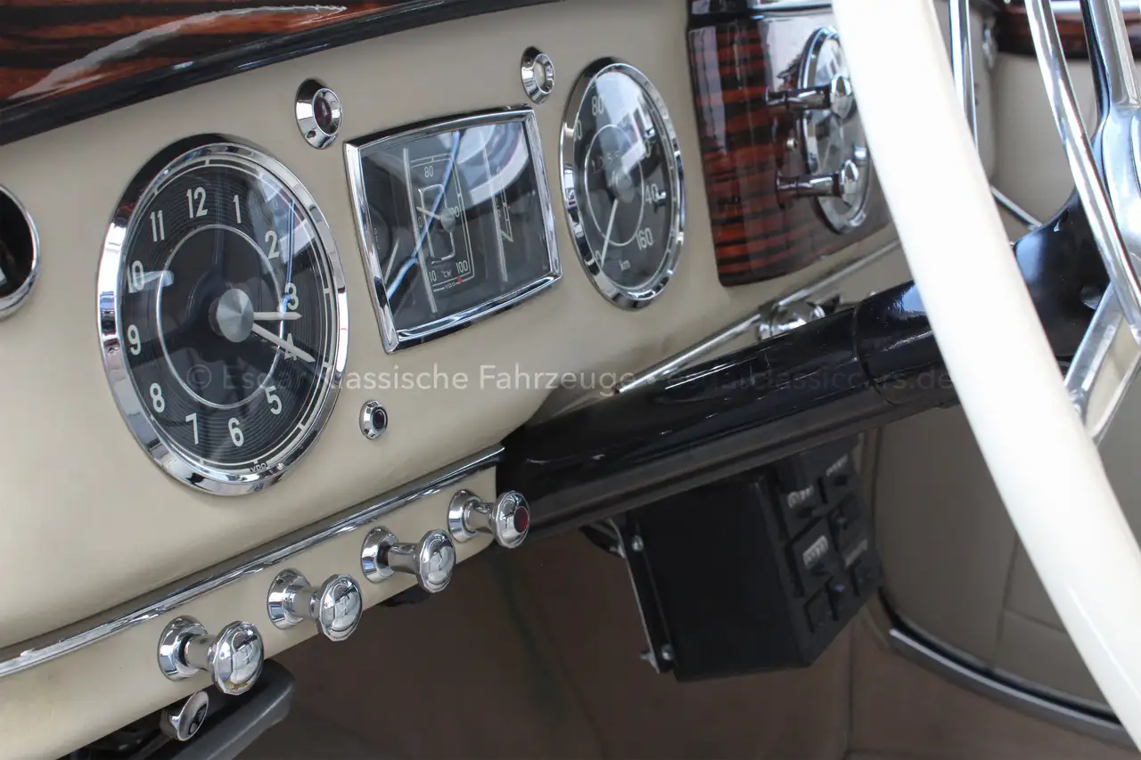 Mercedes-Benz 220 A Cabriolet, foto 7