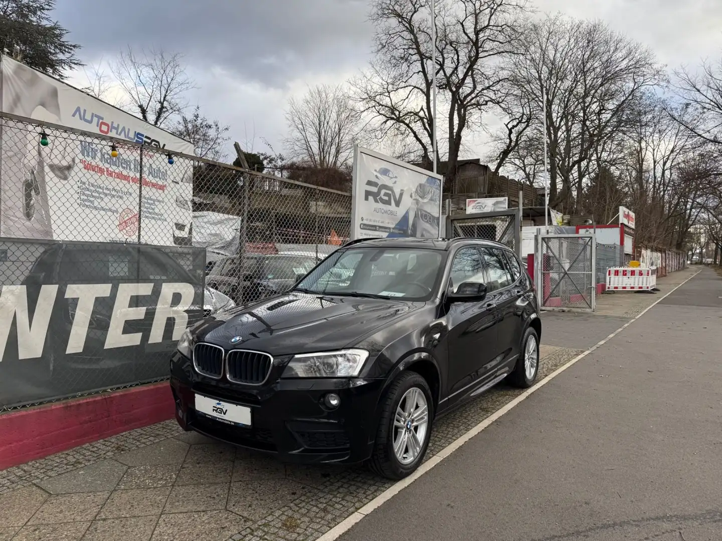 BMW X3 Baureihe xDrive 20 d Steptronic M Sport*AHK Noir - 1