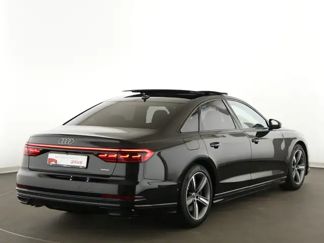 Audi A8 view 7