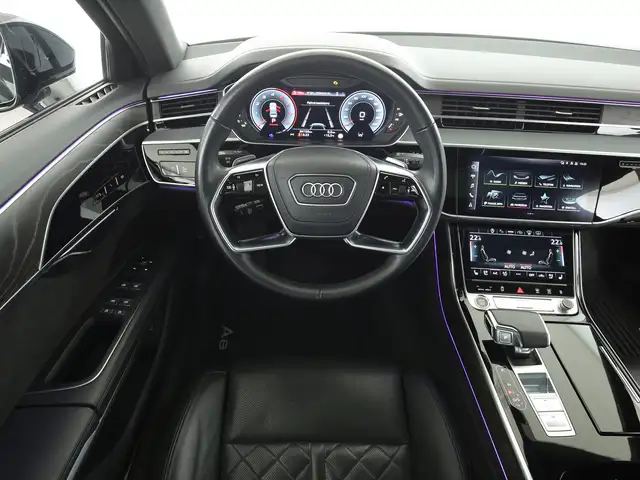 Audi A8 view 10