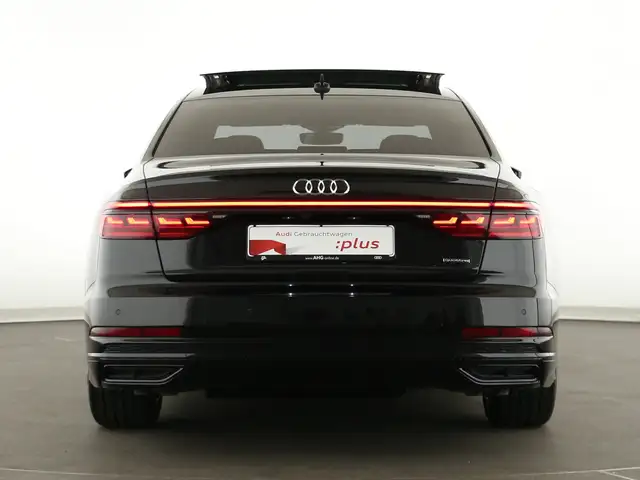 Audi A8 view 6