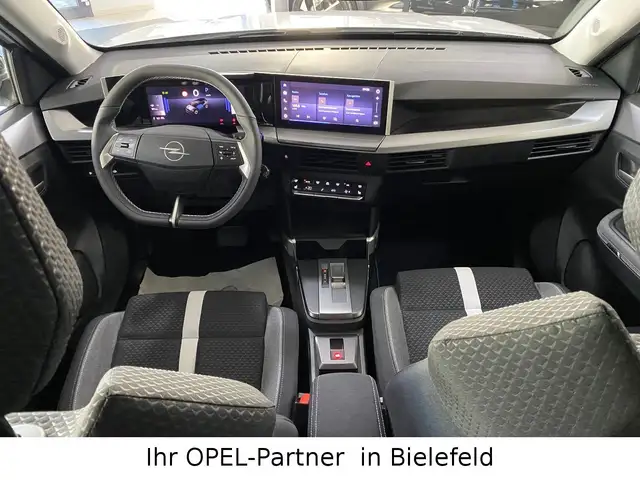 Opel Frontera view 12