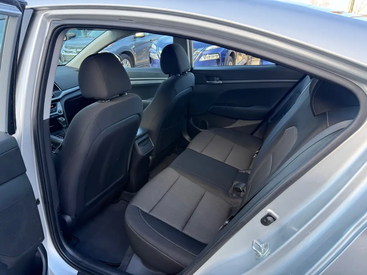 Hyundai ELANTRA снимка Hyundai ELANTRA