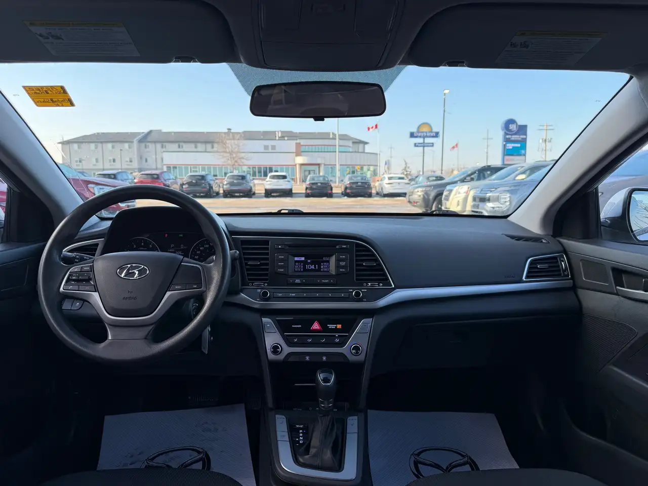 Hyundai ELANTRA снимка Hyundai ELANTRA