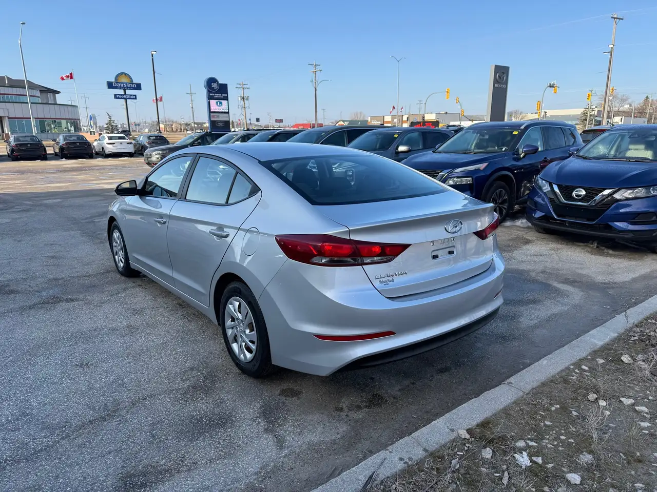 Hyundai ELANTRA снимка Hyundai ELANTRA