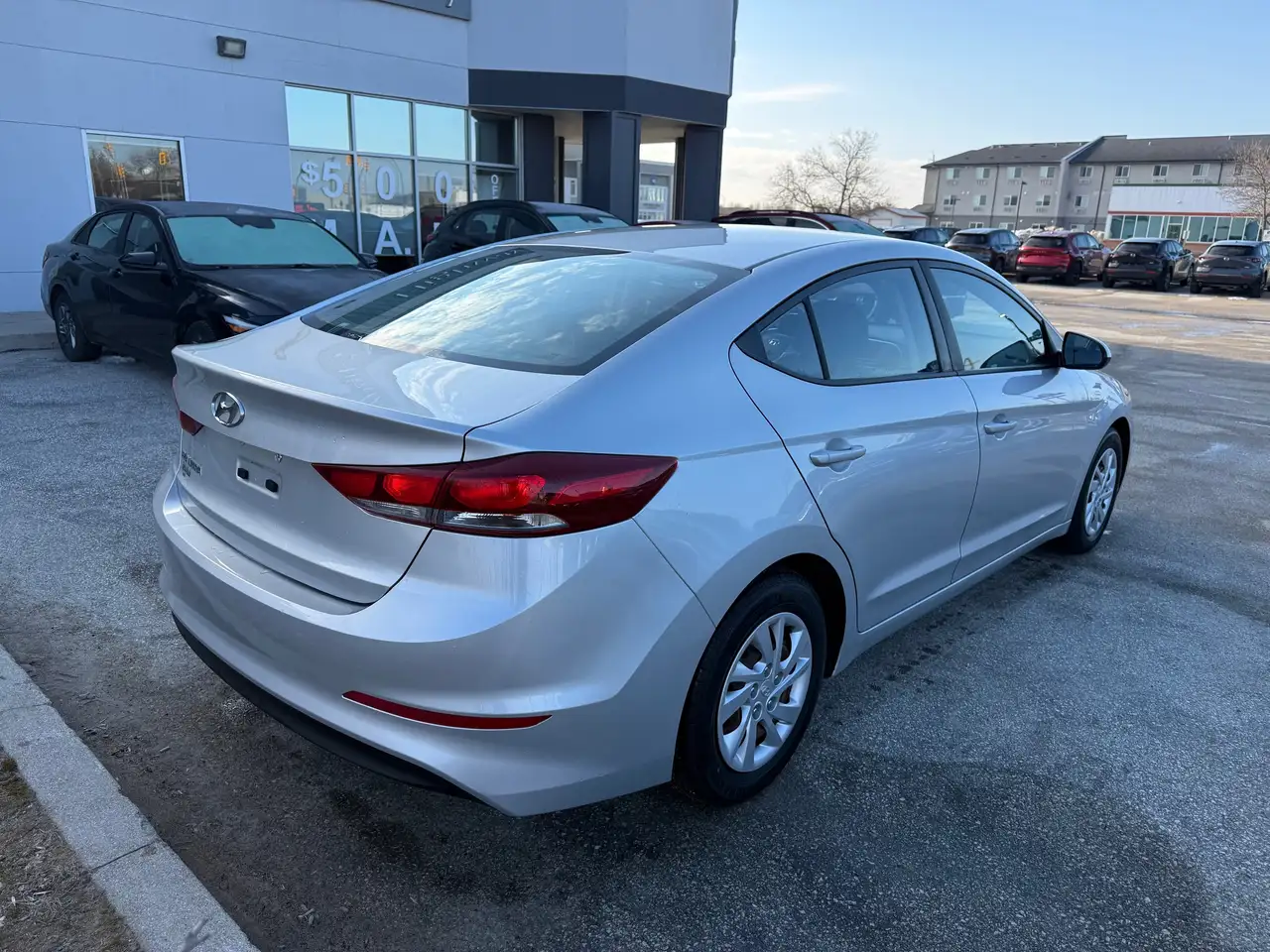 Hyundai ELANTRA снимка Hyundai ELANTRA