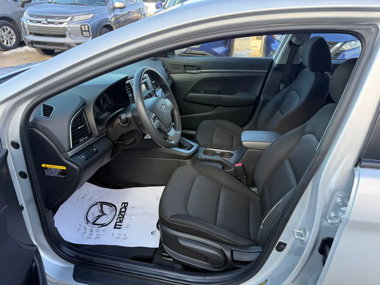 Hyundai ELANTRA снимка Hyundai ELANTRA