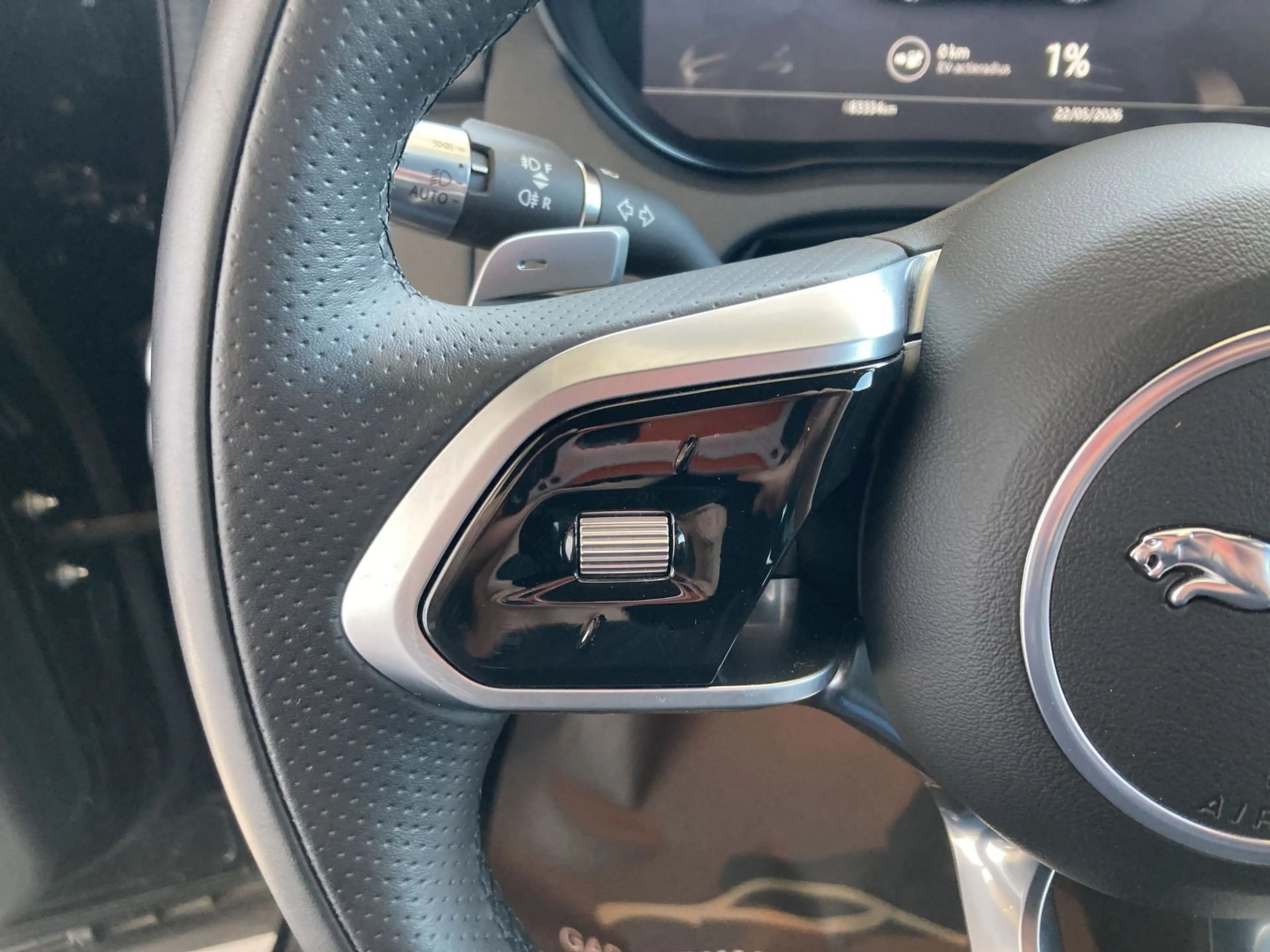 Jaguar E-Pace R-DYNAMIC PLUG IN HYBRIDE AWD AUTOMAAT+TAL VAN OPTIES — photo 15