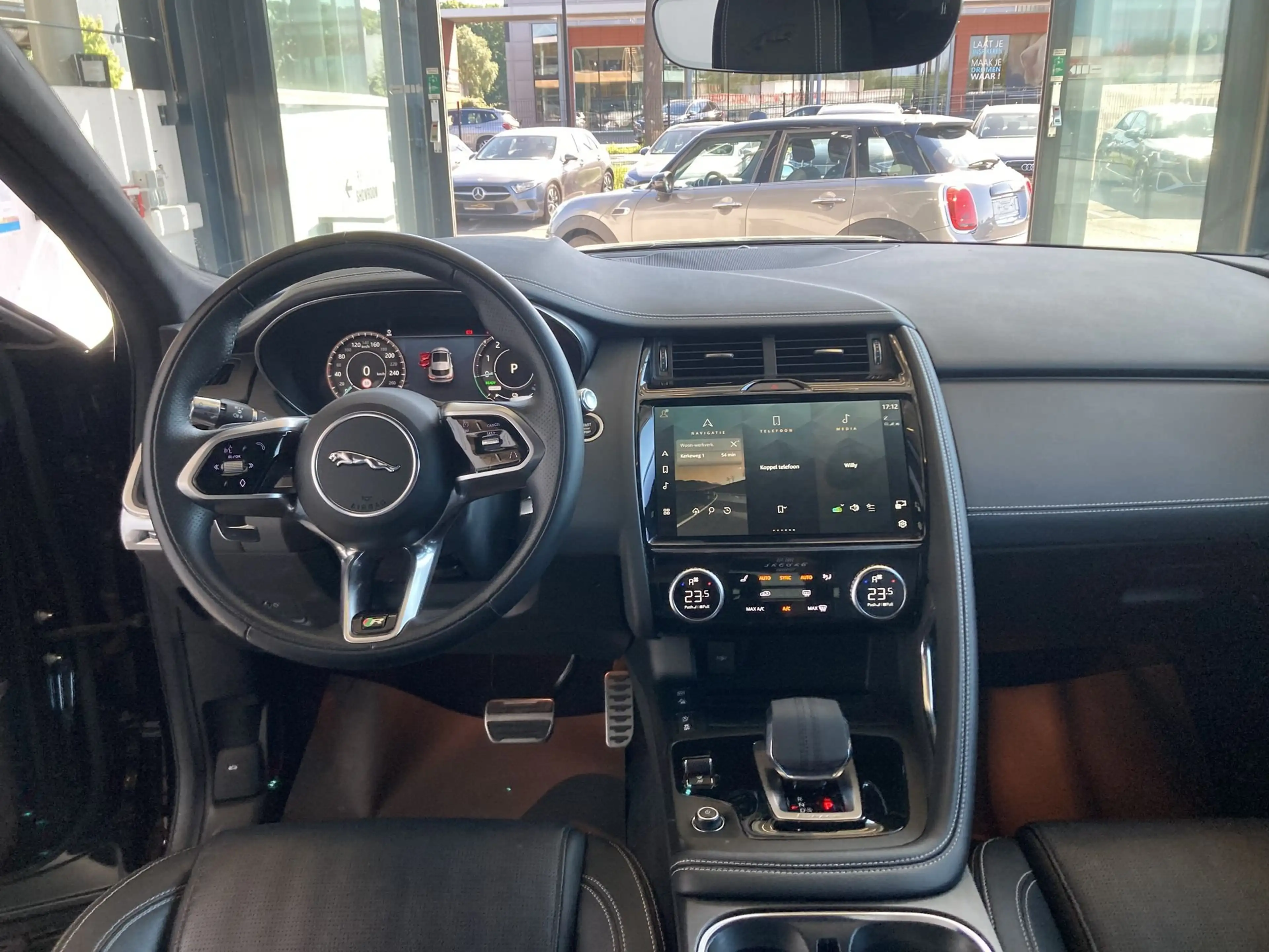 Jaguar E-Pace R-DYNAMIC PLUG IN HYBRIDE AWD AUTOMAAT+TAL VAN OPTIES — photo 11