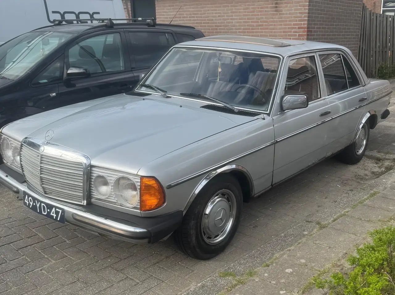 Mercedes-Benz 240, foto 4