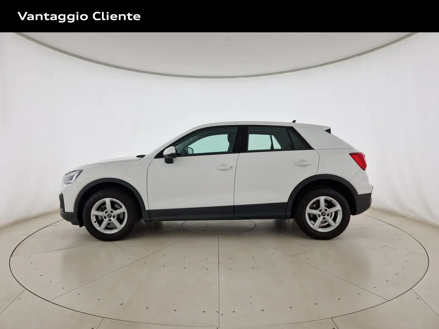 Audi Q2 35 1.5 tfsi business plus s-tronic Bianco - 2