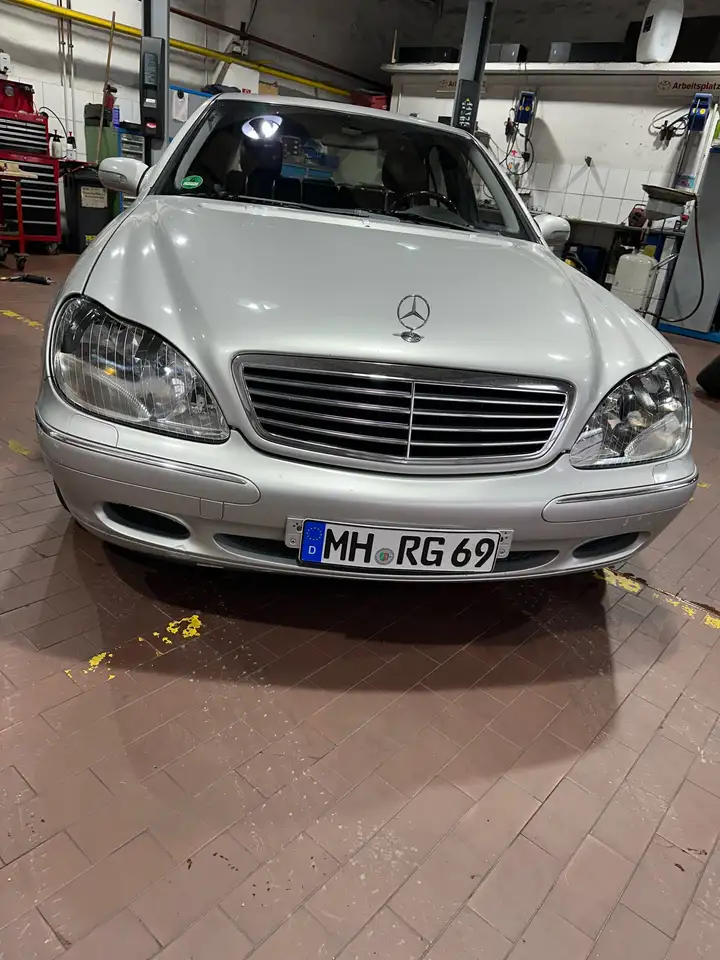 Mercedes-Benz S 430