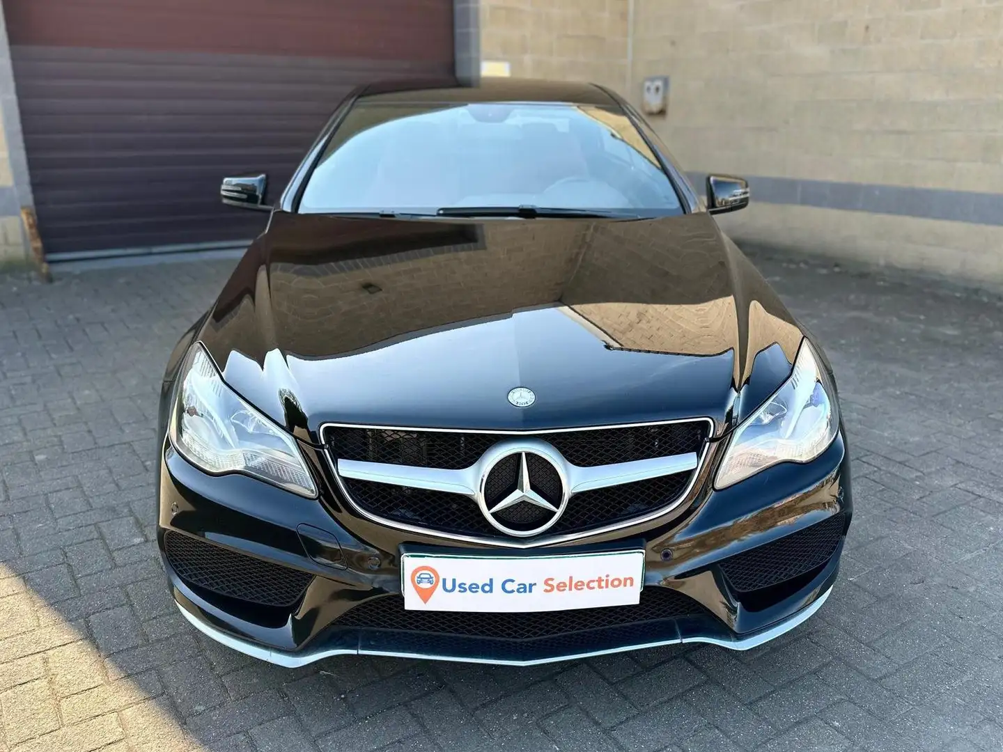 Mercedes-Benz E 220 Coupé AMG Facelift/ Navi/ PDC/ Garantie Noir - 2