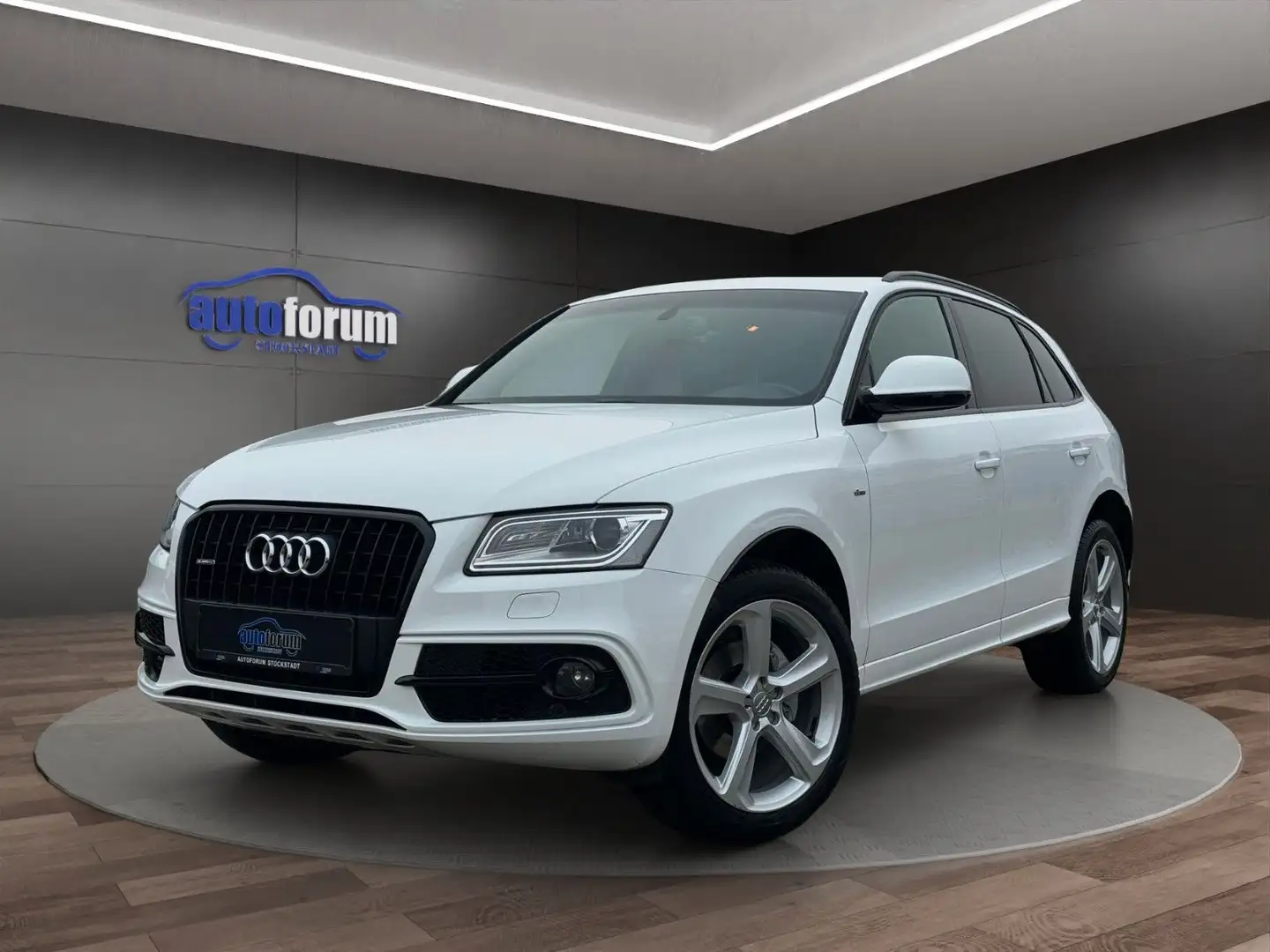 Audi Q5 2.0 TDI quattro S-LINE°1.HAND°ACC°PANO°KAMERA Weiß - 1