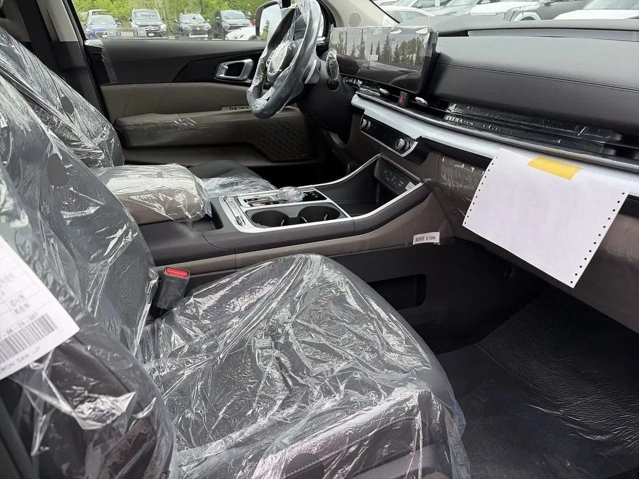 Kia Carnival photo Kia Carnival