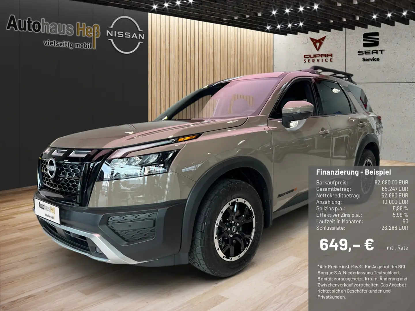 Nissan Pathfinder / Kanadische Ausführung Beige - 1