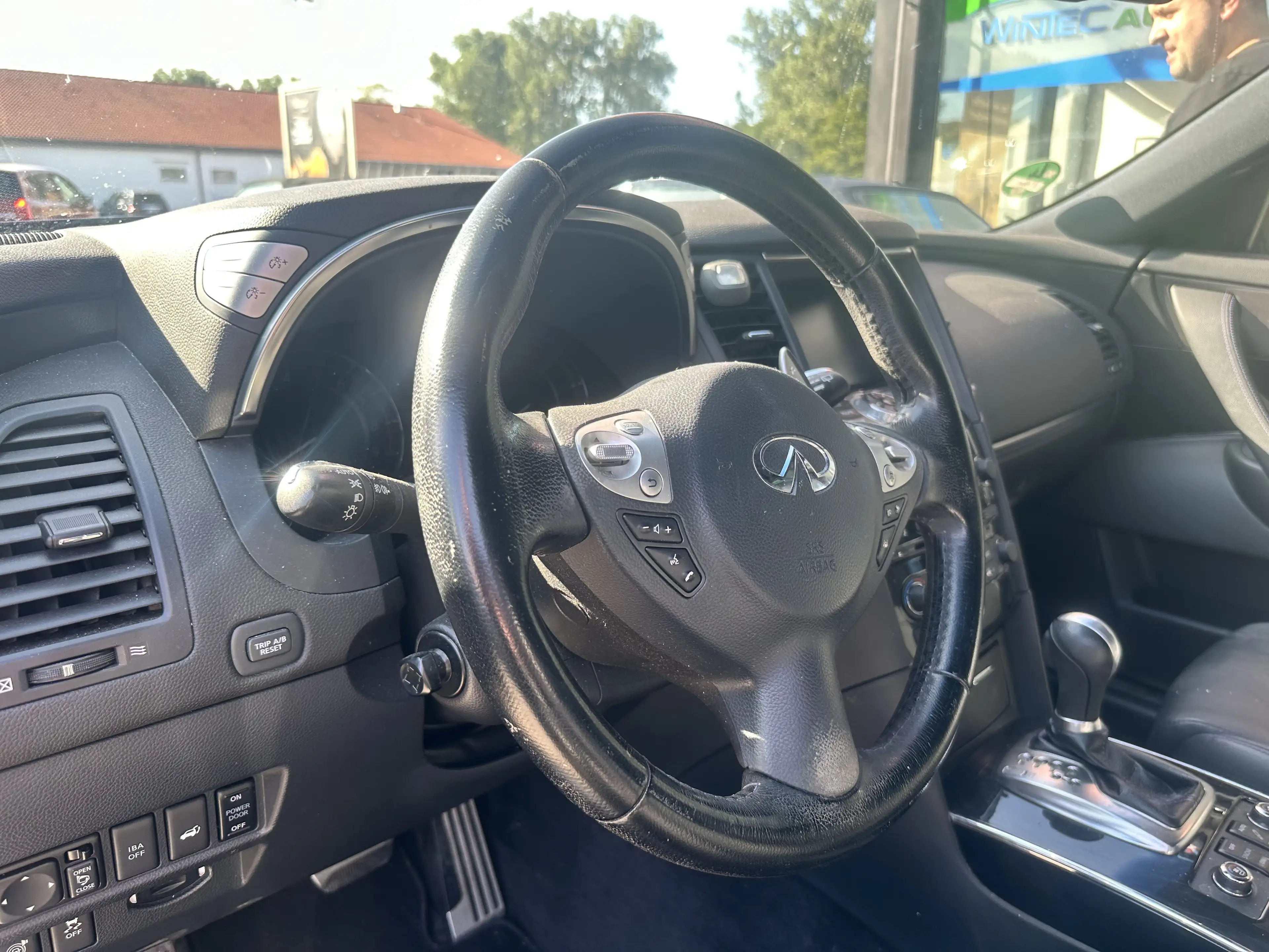 Infiniti FX FX37 GT — photo 8