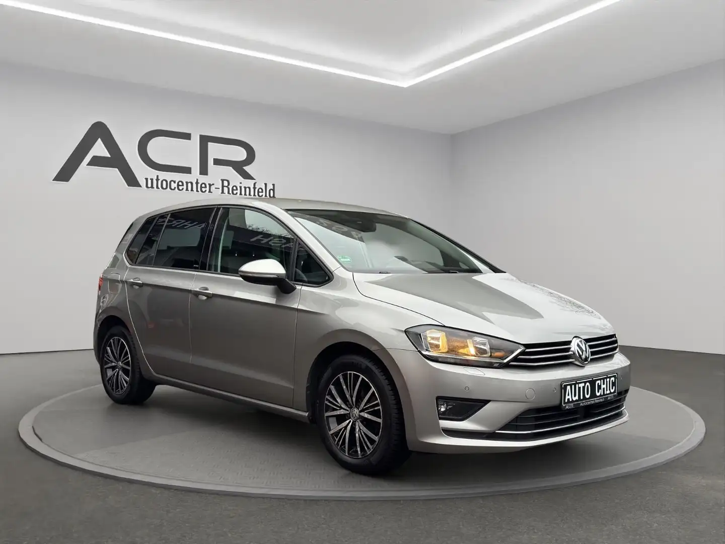 Volkswagen Golf Sportsvan VW-Scheckheft/SHZ/PDC/TEMPOMAT/1A Argent - 1