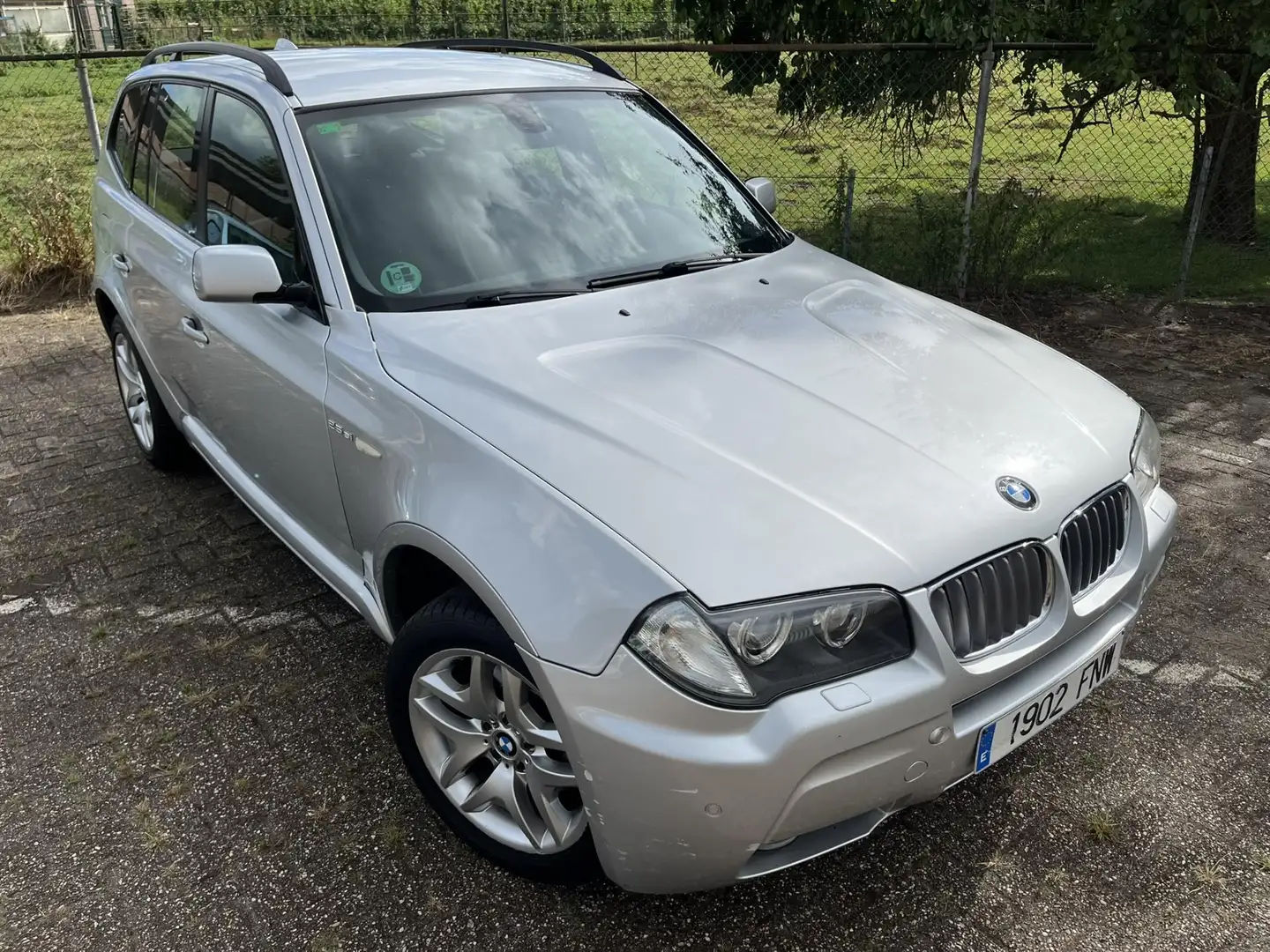 BMW X3 2.5si Executive Xenon M-PAKKET Trekhaak Grijs - 2