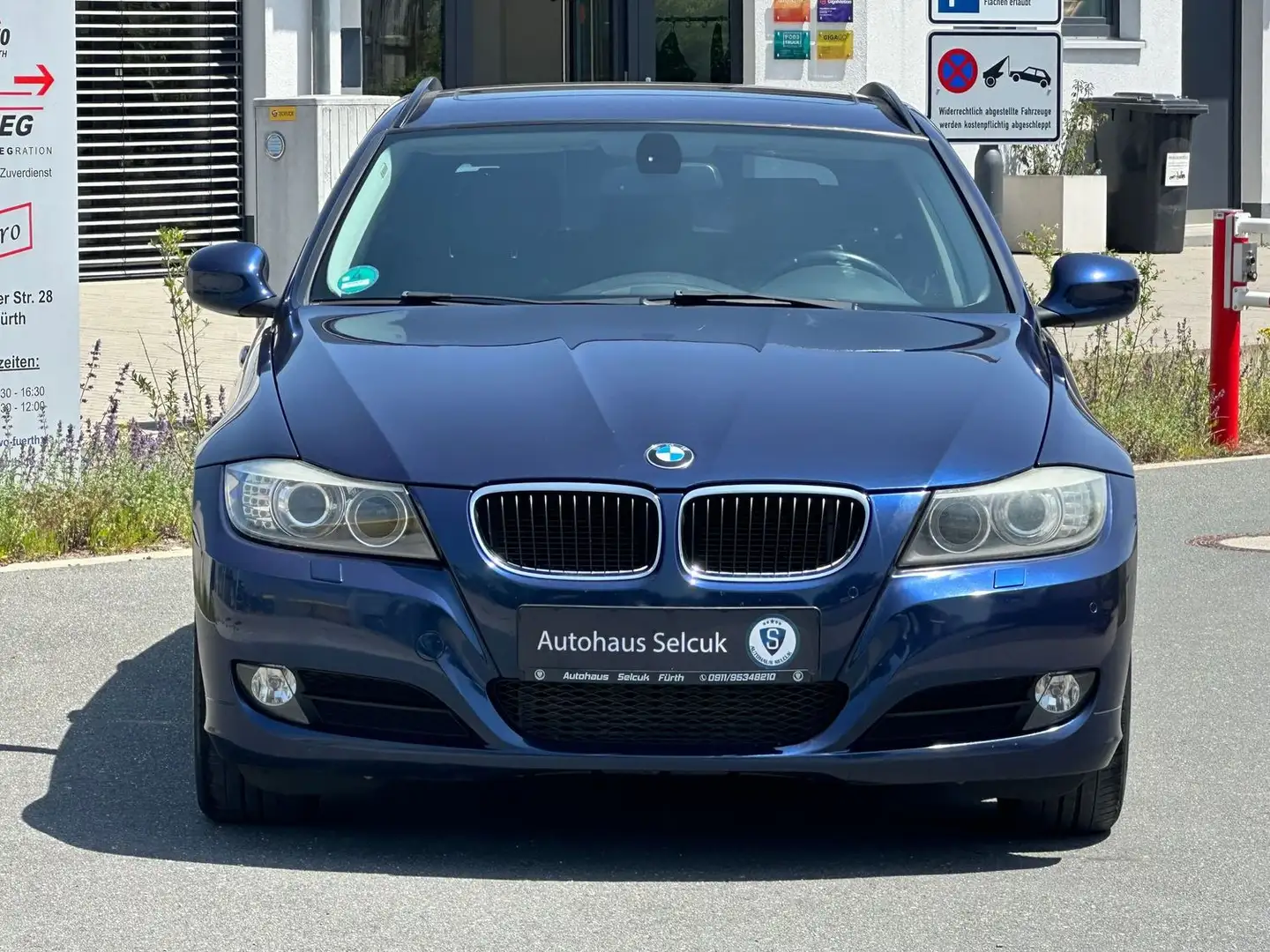 BMW 320 d *Xenon*Pano*Navi*PDC*SHZ* Blau - 2
