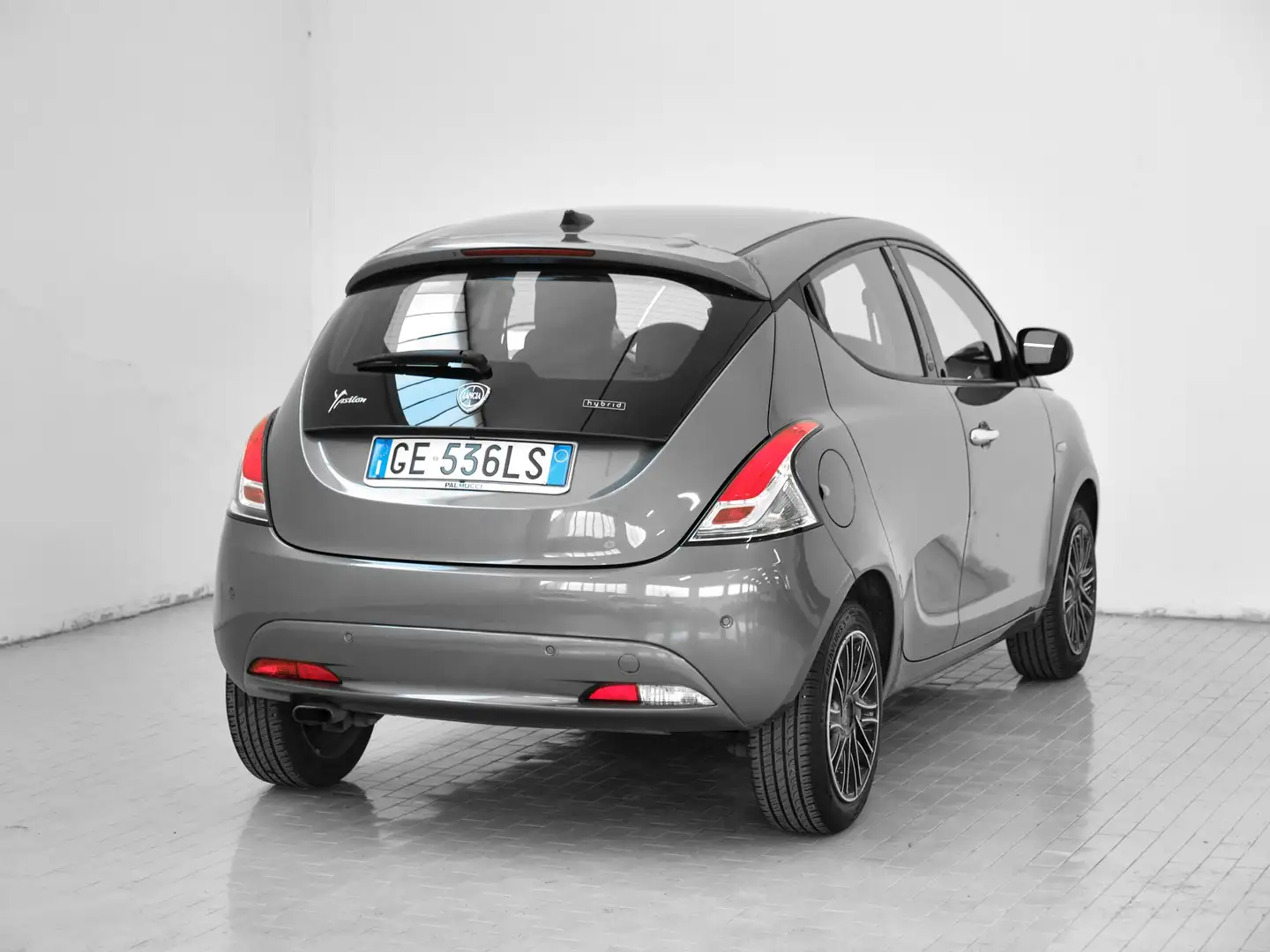Lancia Ypsilon Ypsilon 1.0 firefly hybrid Gold s Argento - 2