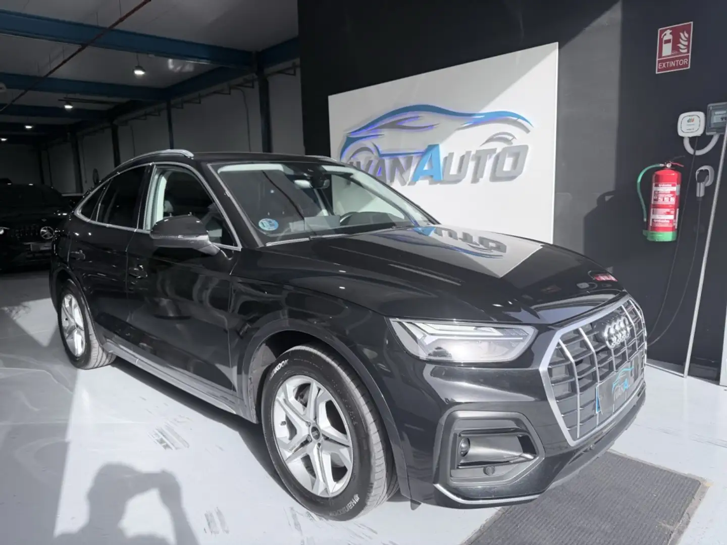 Audi Q5 Sportback 35 TDI S tronic Noir - 1