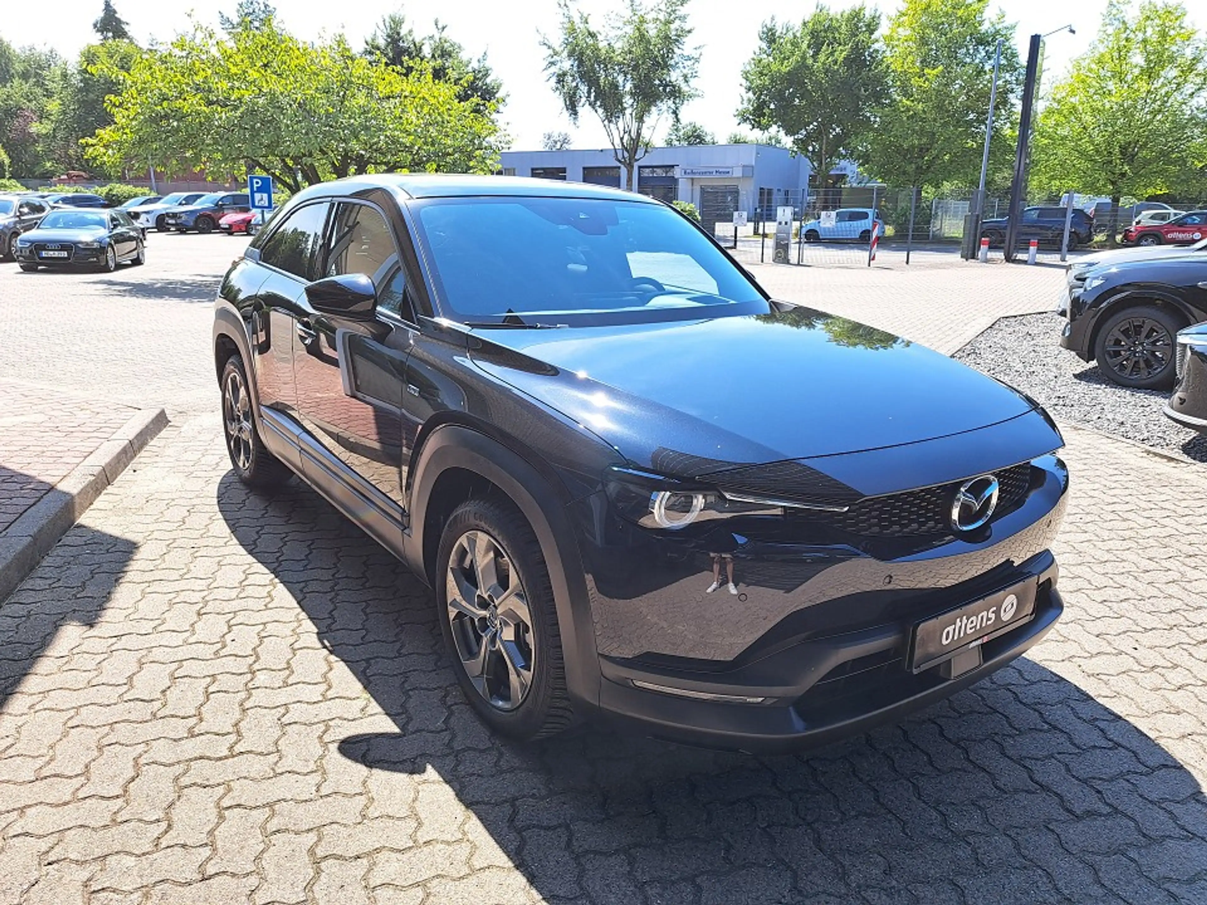 Mazda MX-30 EV 35,5 kWh ADVANTAGE Matrix; Kamera; Carplay — photo 3