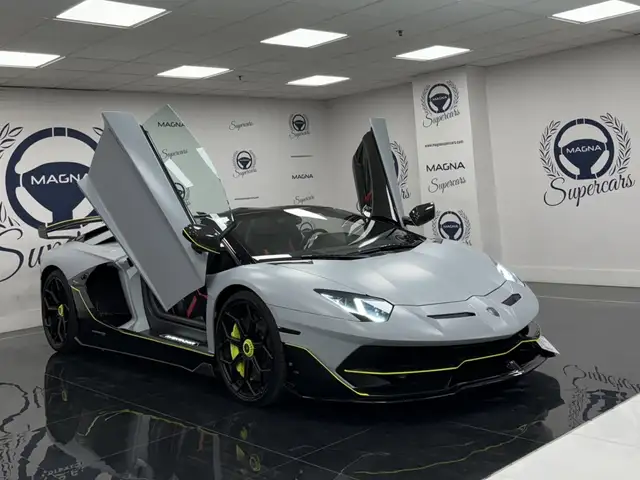 Lamborghini Aventador Roadster SVJ