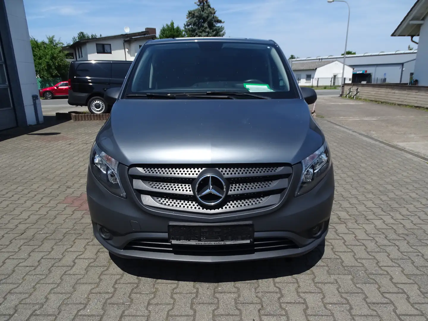 Mercedes-Benz Vito 114 CDI PRO FWD lang Klima, AHK, Rückfahrkamera Grau - 2