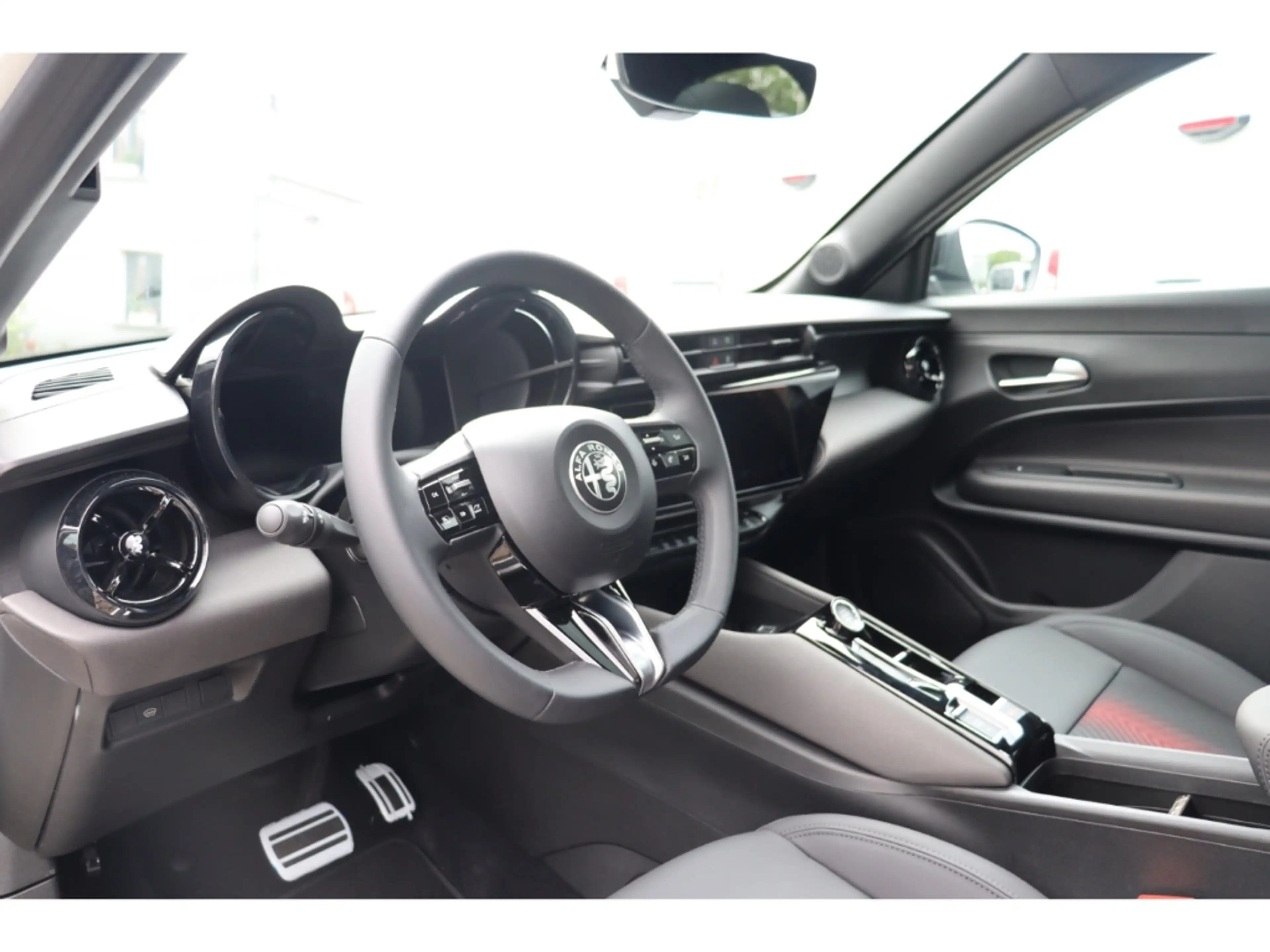 Alfa Romeo Junior IBRIDA TI 1.2 VGT 145PS DCT6 SCHIEBEDACH TECHNOLOG — photo 12