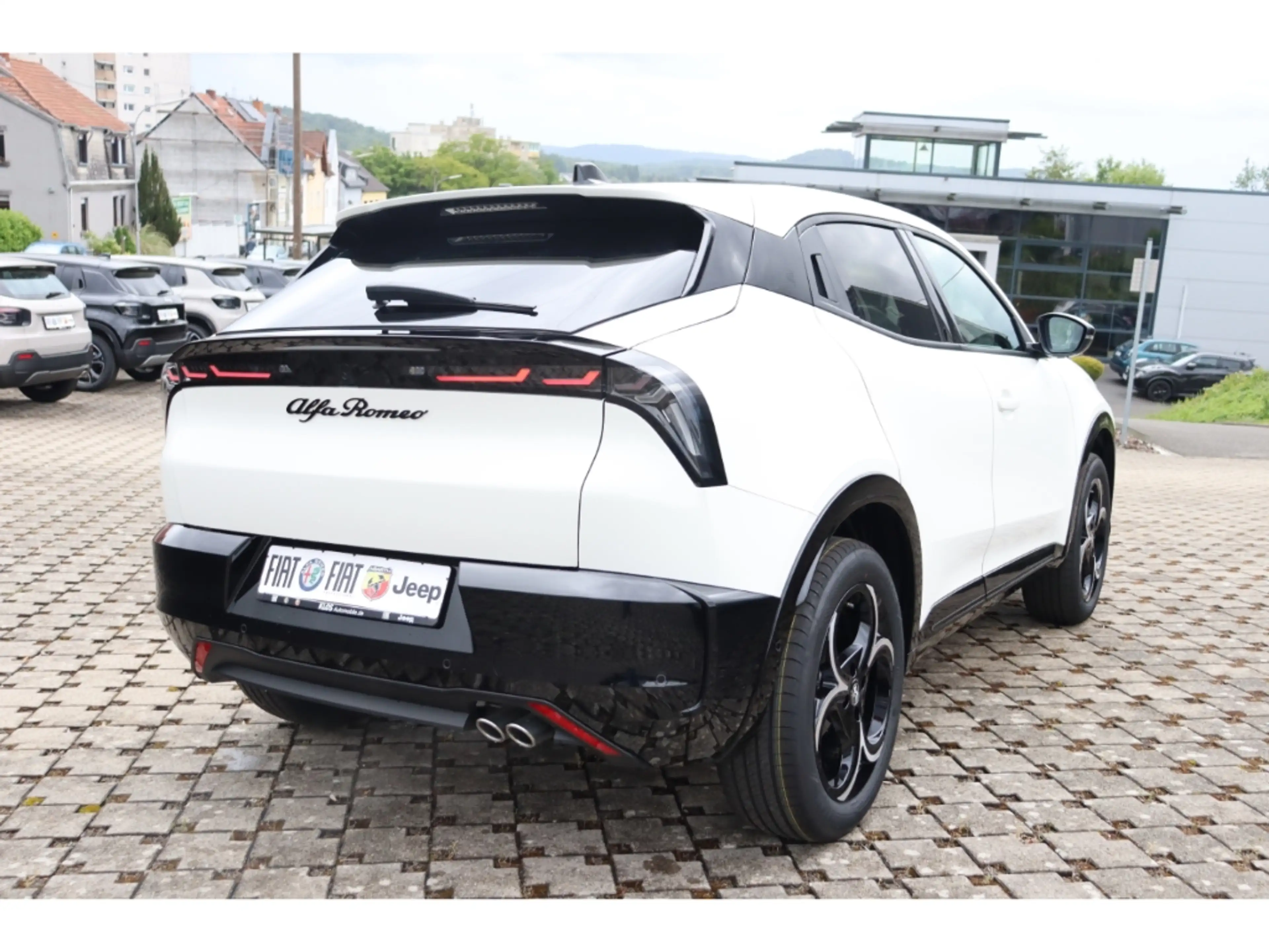 Alfa Romeo Junior IBRIDA TI 1.2 VGT 145PS DCT6 SCHIEBEDACH TECHNOLOG — photo 3