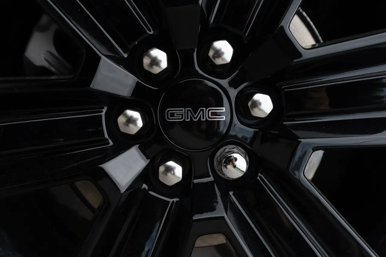 GMC Acadia снимка GMC Acadia