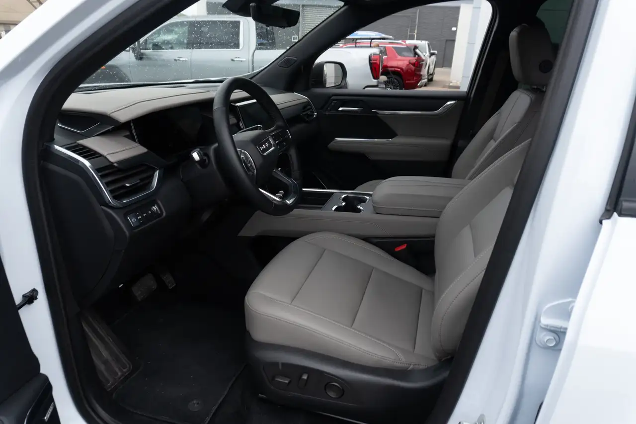 GMC Acadia снимка GMC Acadia