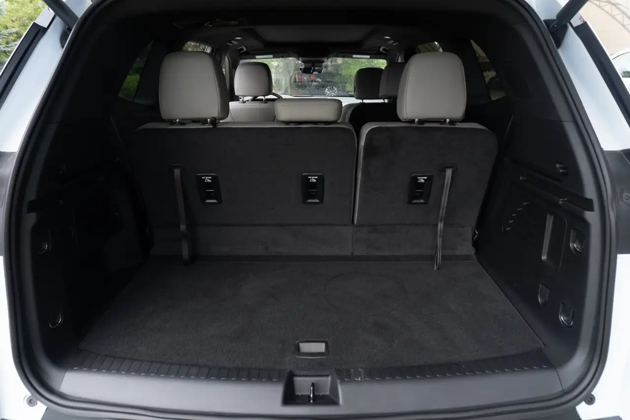 GMC Acadia снимка GMC Acadia