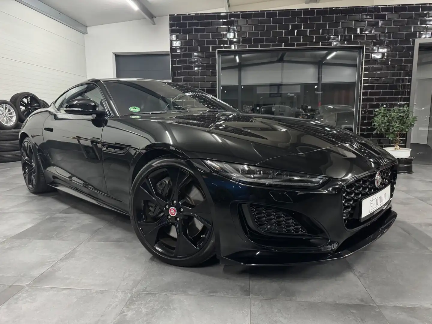 Jaguar F-Type F-TYPE Coupe R-Dynamic AWD Black - 1