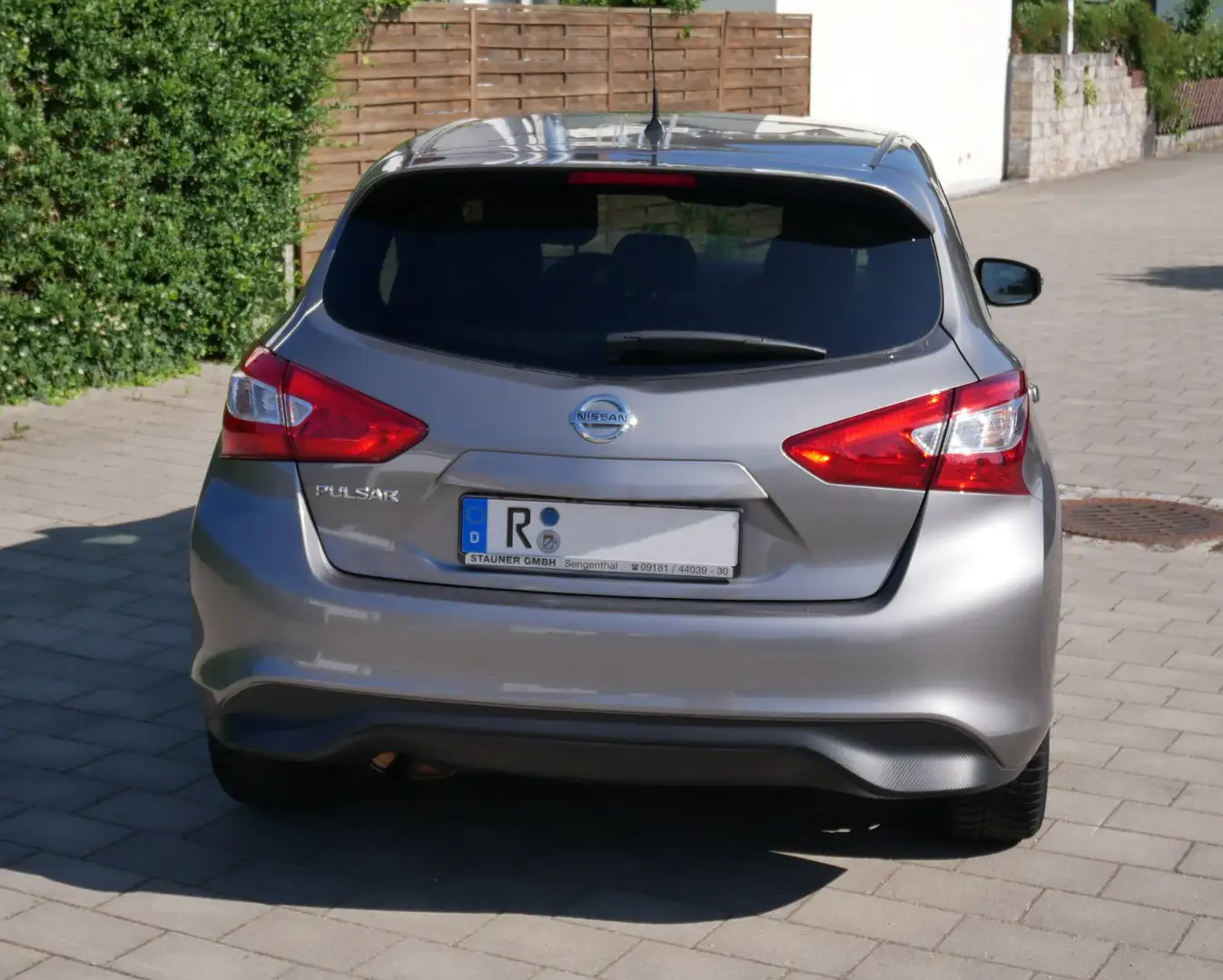 Nissan Pulsar Pulsar 1.2 DIG-T Tekna Grau - 2