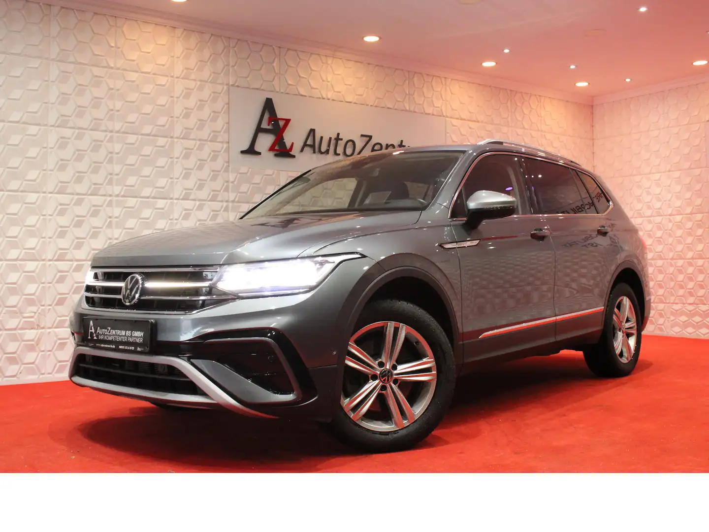 Volkswagen Tiguan Allspace 2.0 TSI 4Mot*7-SiTZ*HEADUP*LED* Grau - 1
