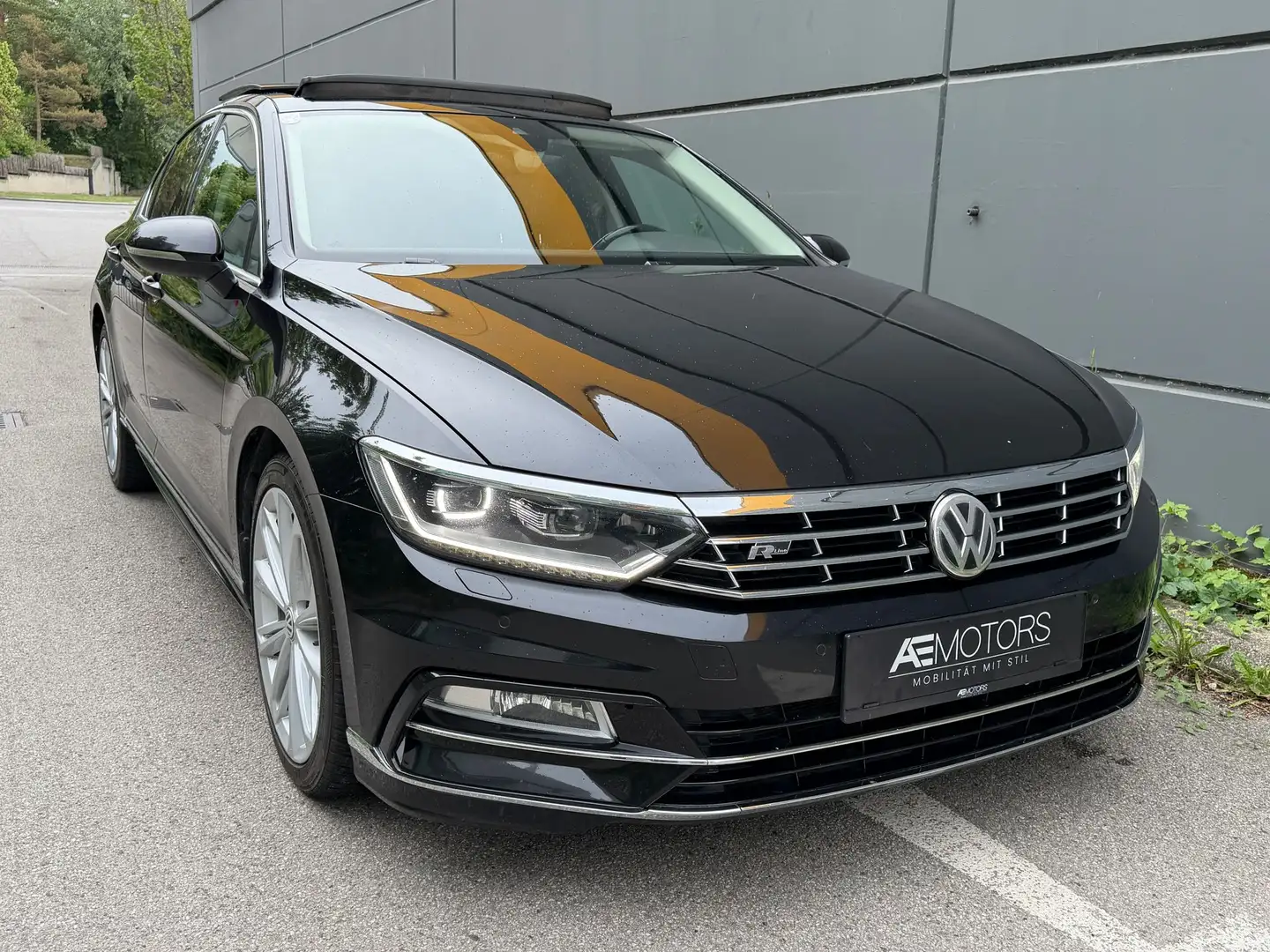 Volkswagen Passat //R-LINE//VOLL//KREDIT//GARANTIE// Schwarz - 2