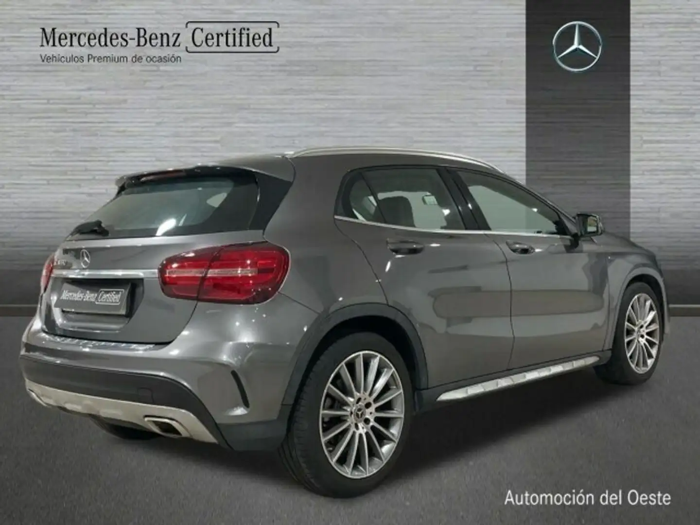 Mercedes-Benz GLA 180 urban (euro 6d-temp) Grau - 2