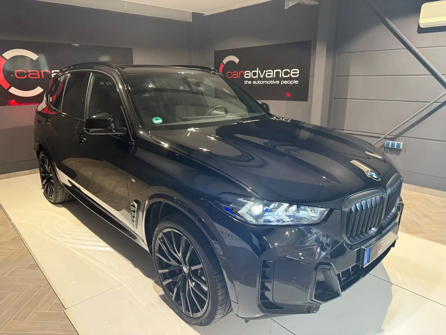 BMW X5 40 d xDrive M Sport Pro 22"* Trvel*Innov.Pake Schwarz - 2