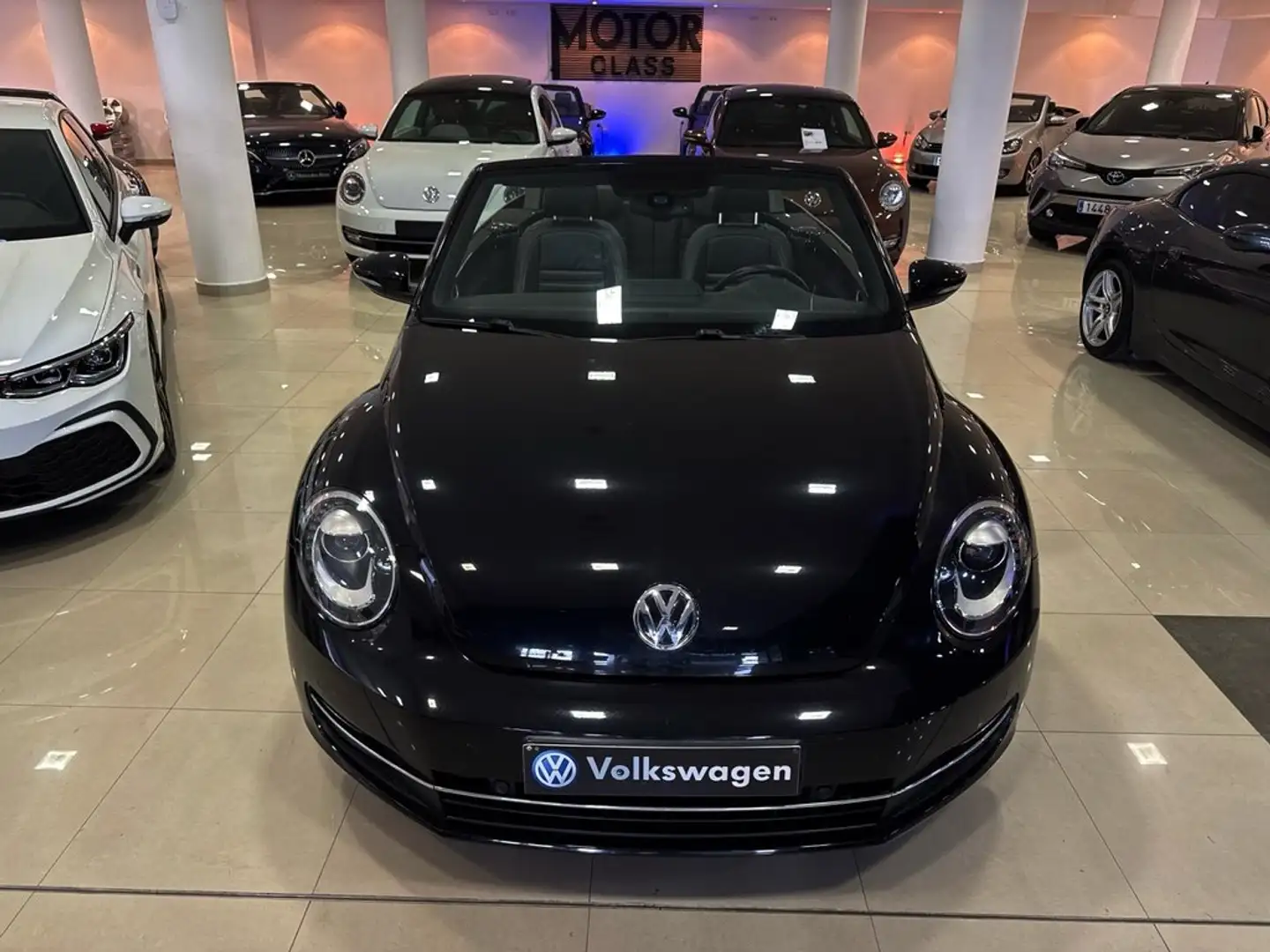 Volkswagen Beetle Cabrio 2.0TDI R-Line 140 Negro - 2