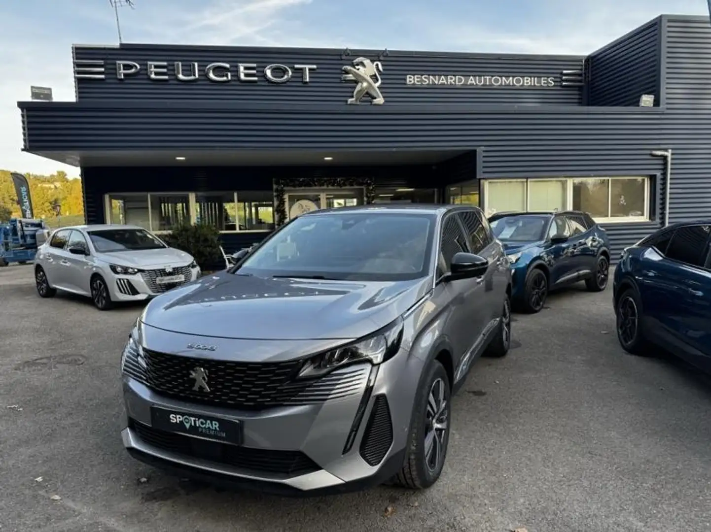 Peugeot 5008 1.2 PureTech 130ch S\u0026S Allure Gris - 1