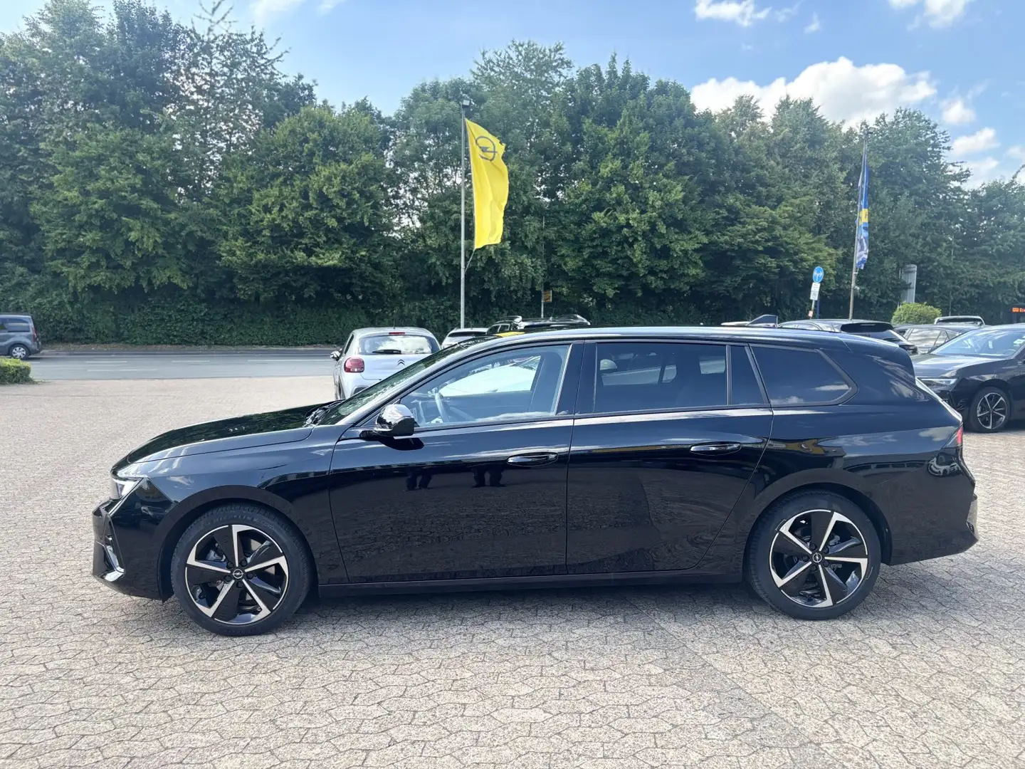 Opel Astra GS AT8/NAVI/SHZ+LHZ/PDC vo+hi+360Cam Noir - 2