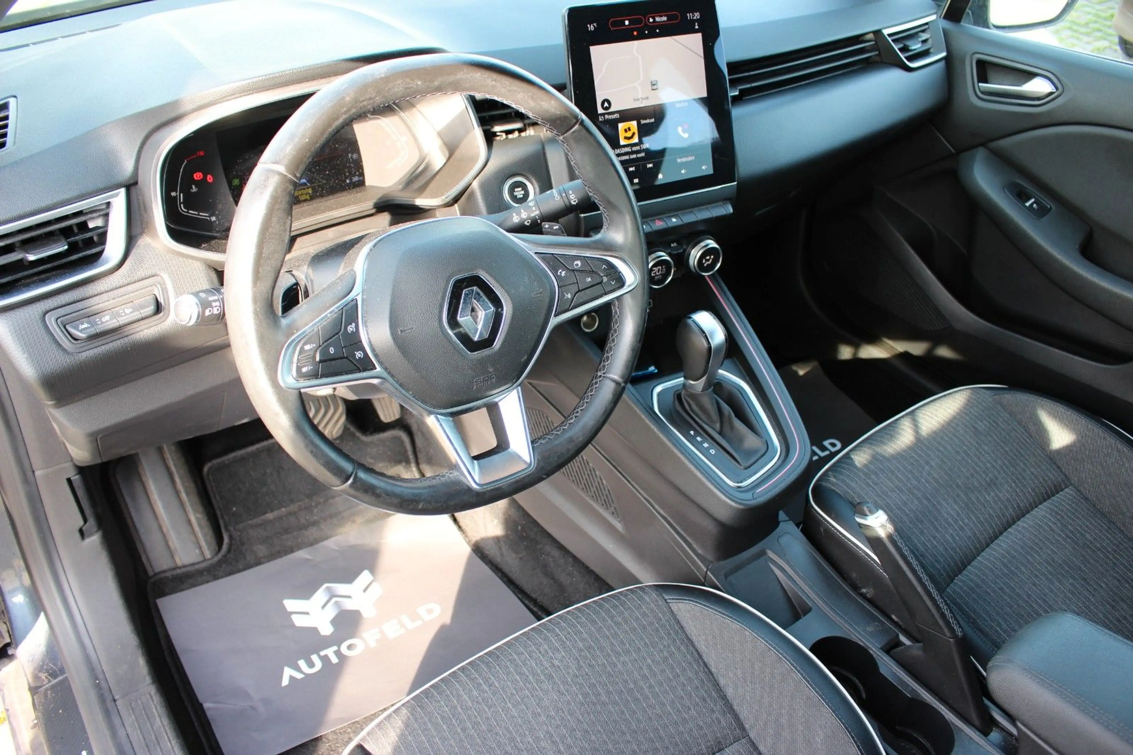 Renault Clio V Intens/SHEFT/KLIMA/PDC/RCAM/BT/NAVI — photo 12
