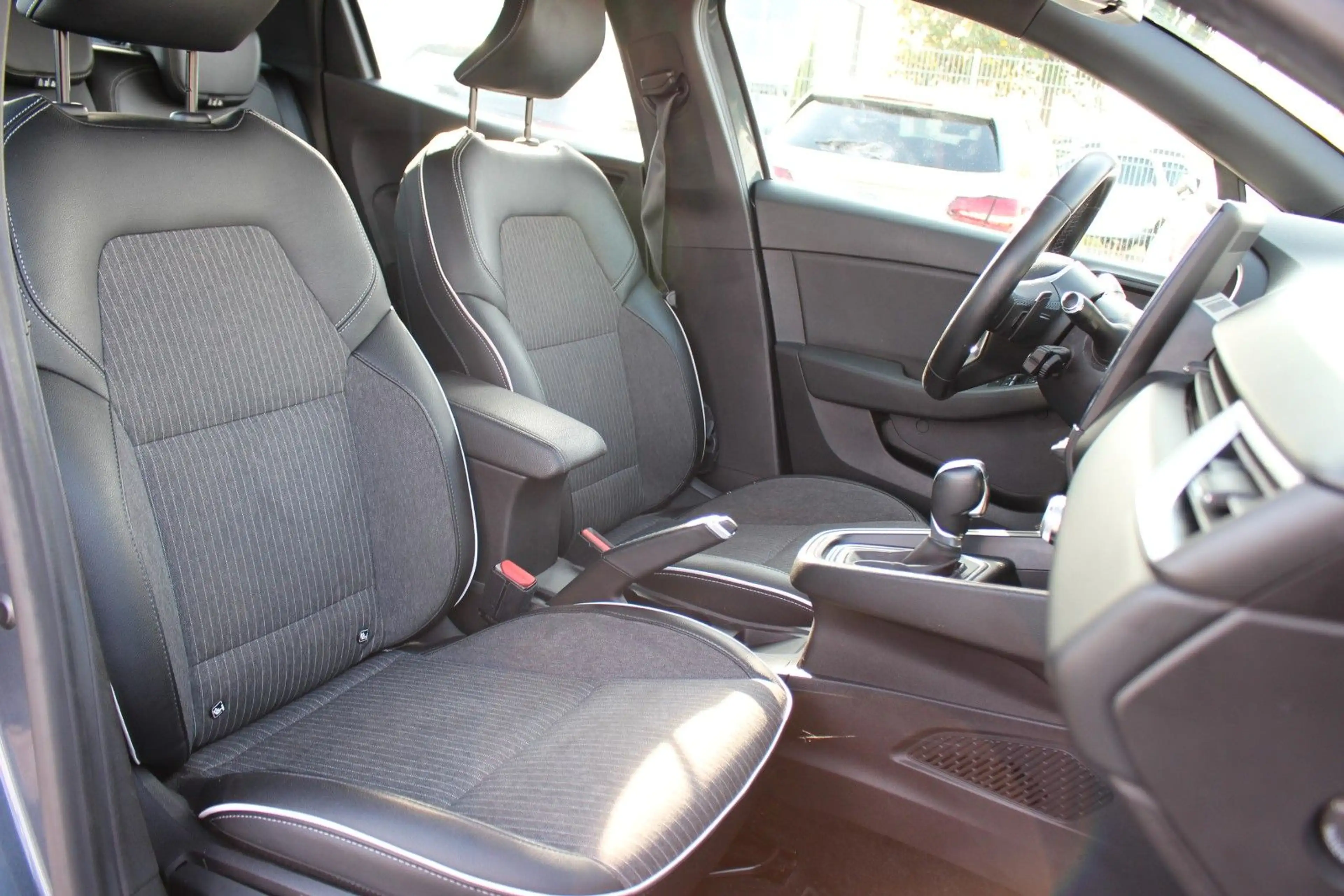 Renault Clio V Intens/SHEFT/KLIMA/PDC/RCAM/BT/NAVI — photo 15